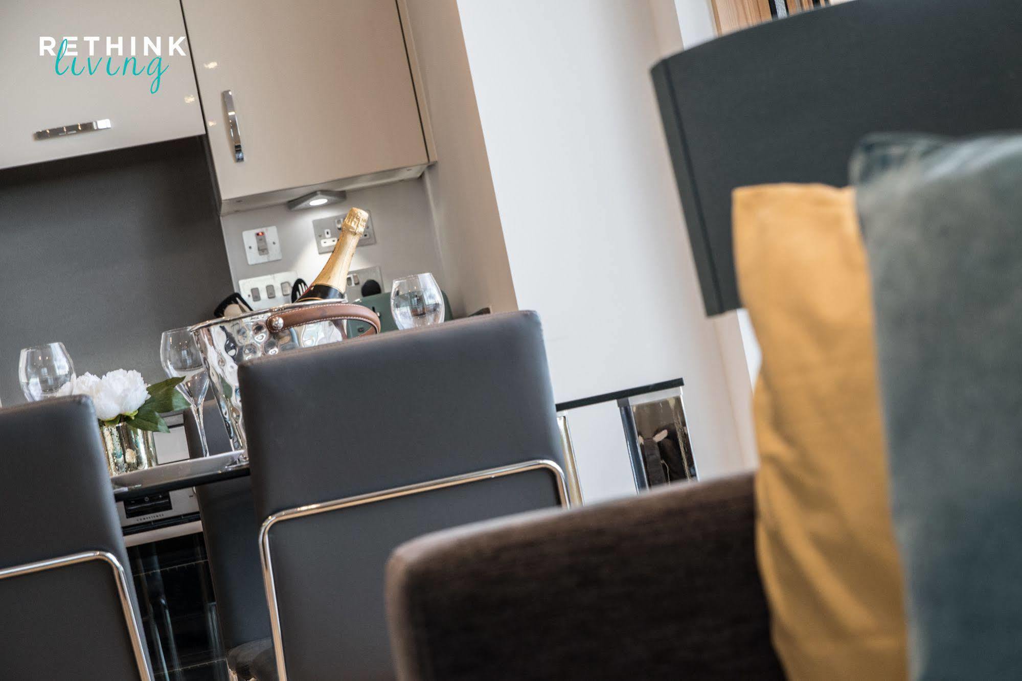 The Penthouse At Hewitt Hotell Reading Exteriör bild